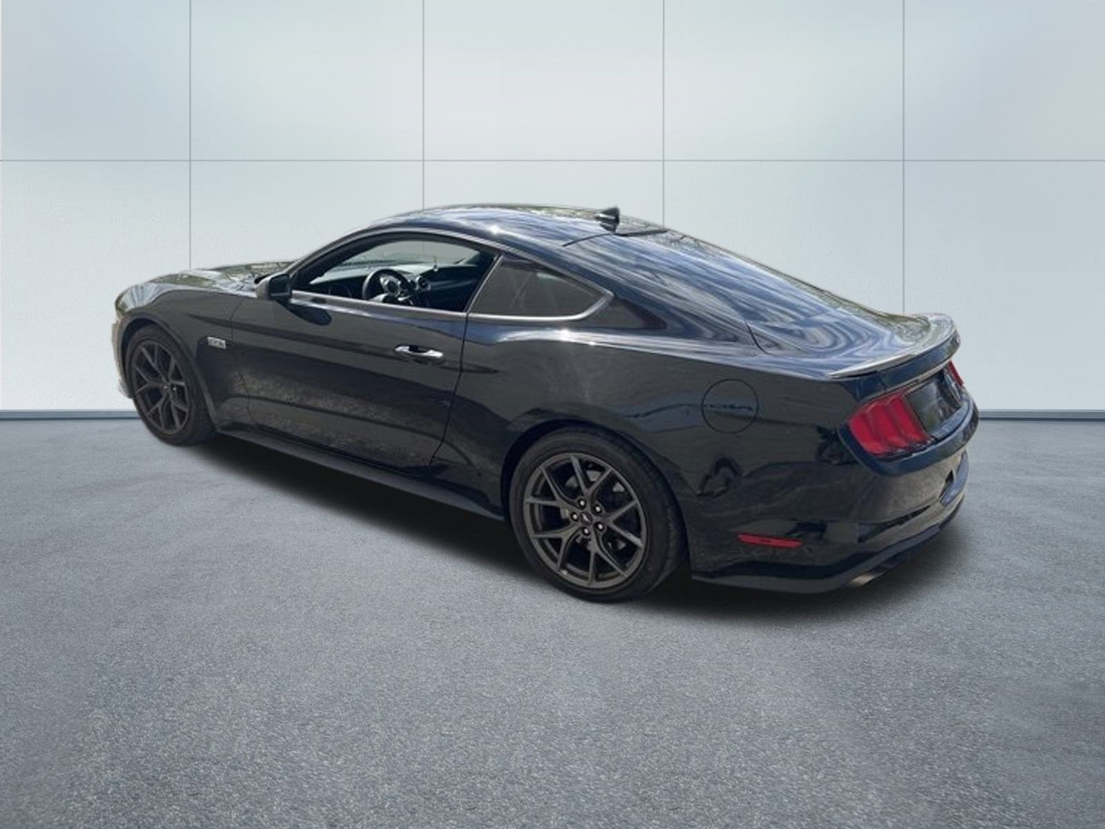 2021 Ford Mustang EcoBoost Fastback